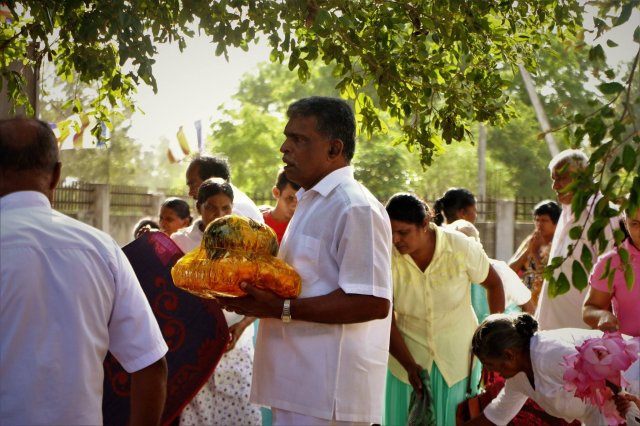 කාර්යාලයීය පරිශ්‍රයේ ඉදිකළ අභිනව බුදු මැදුර විවෘත කිරීම