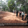 ග්‍රාම ශක්ති ව්‍යාපෘතිය යටතේ ප්‍රතිසංස්කරණය සිදු කරන ඉහළ ඇතාවැව ප්‍රාදේශීය ලේකම් තුමන් නිරීක්ෂණය කිරීම